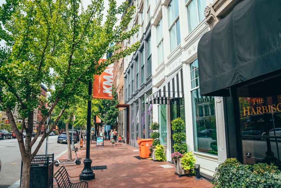 Downtown Louisville Kentucky street